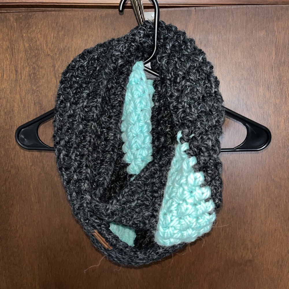 Color Block Knit Infinity Scarf